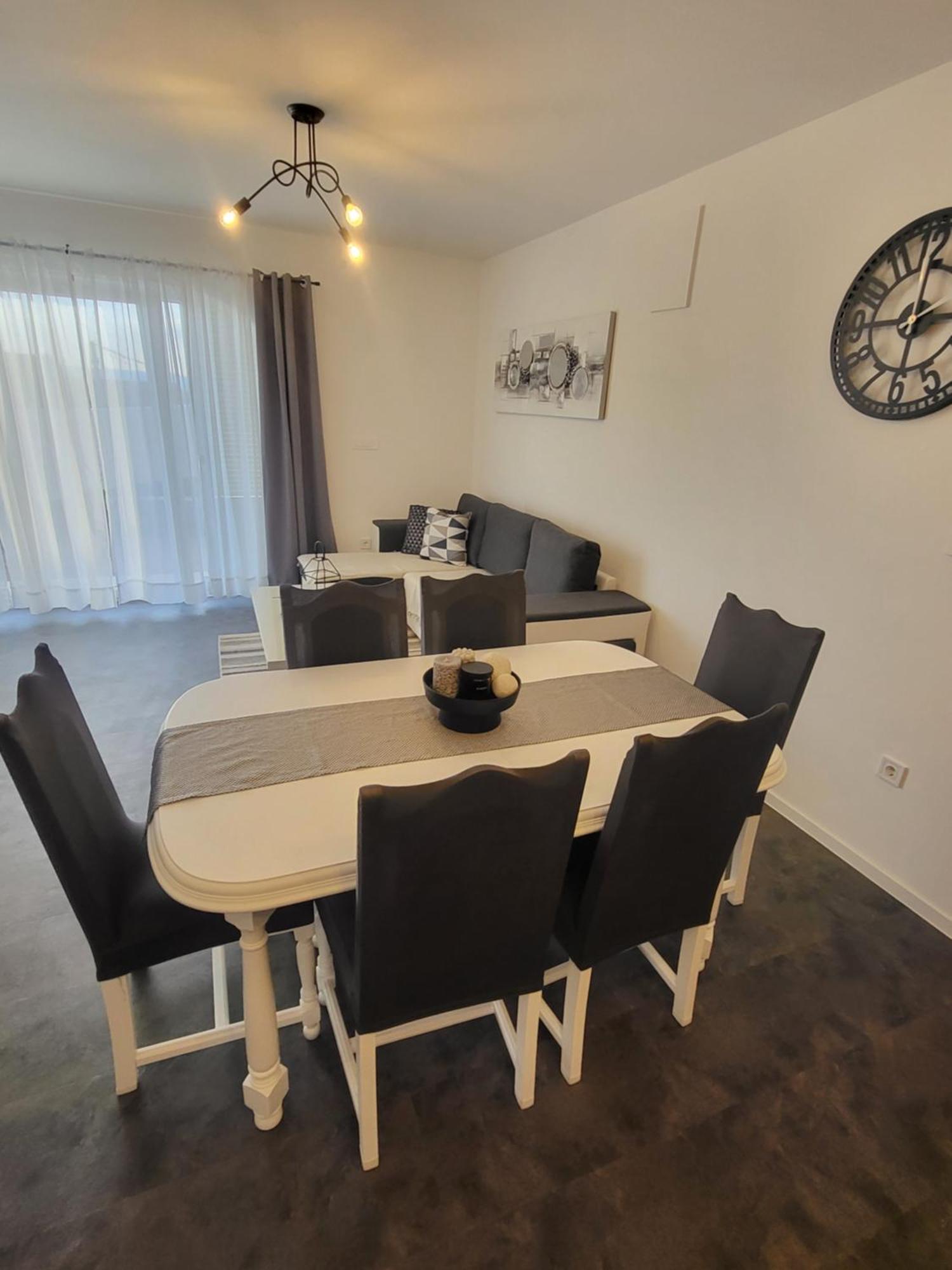 Apartmani Andiks Dramalj Exterior foto